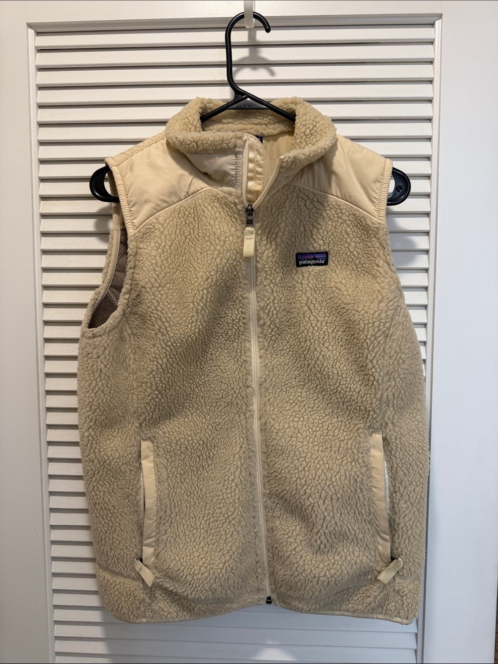 Patagonia Women’s Cream Sherpa Fleece Vest